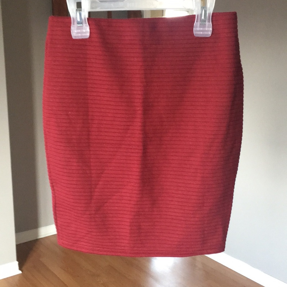 Skirt!